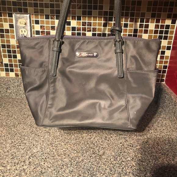 Michael Kors Purse - Picture 1 of 4